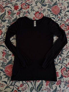 SPANX Black Long-Sleeve Crewneck Top